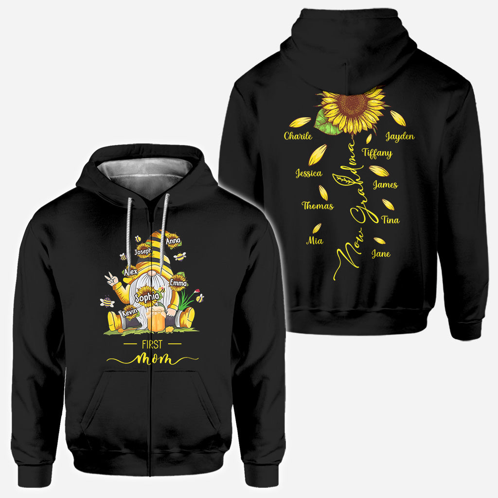 Erst Mutter, jetzt Oma – Personalisiertes Mutter-Shirt mit beliebigem Kindernamen