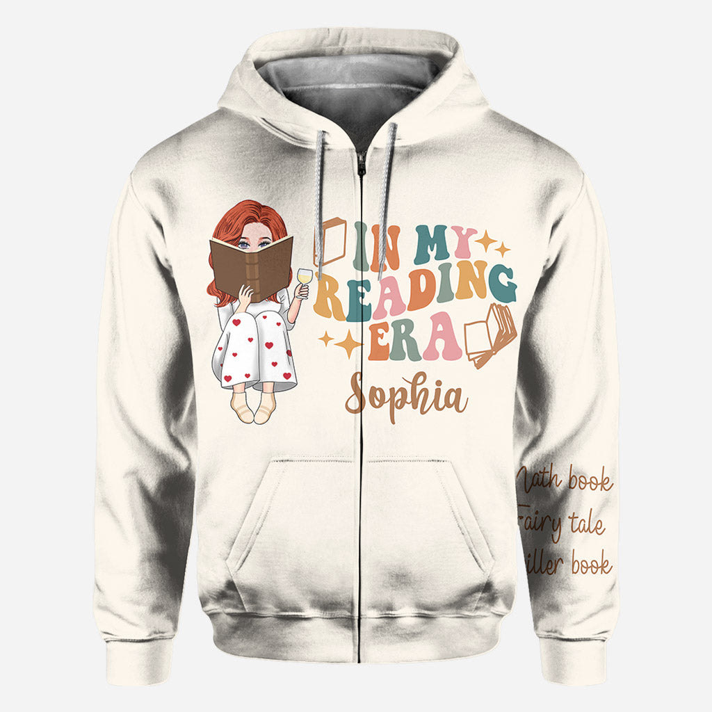 In meiner Lesephase – Personalisiertes T-Shirt mit Buchmotiv