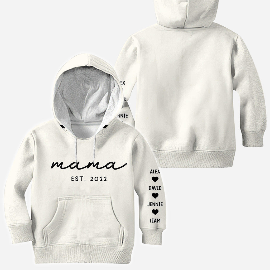 Mama Est. Kids Kindernamen auf den Ärmeln - Personalisiertes Mutter-Shirt mit Rundumdruck