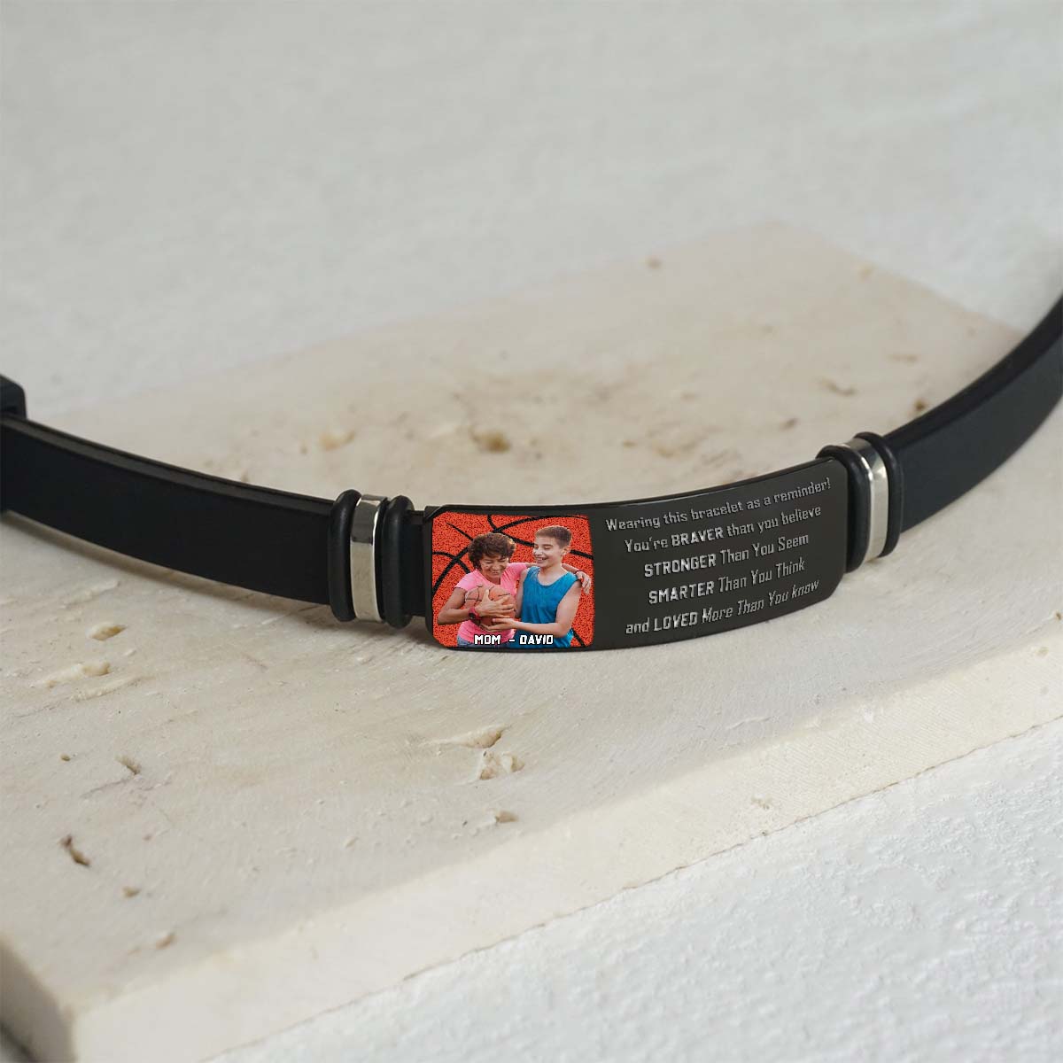 Du bist mutiger, als du glaubst – Personalisiertes Basketball-Armband mit Gravur