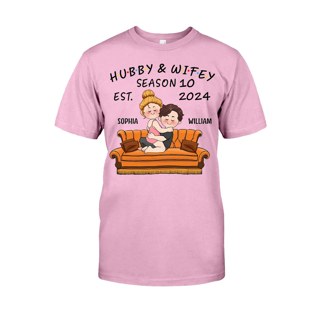 Ehemann & Ehefrau – Personalisiertes T-Shirt und Hoodie für Ehepaare