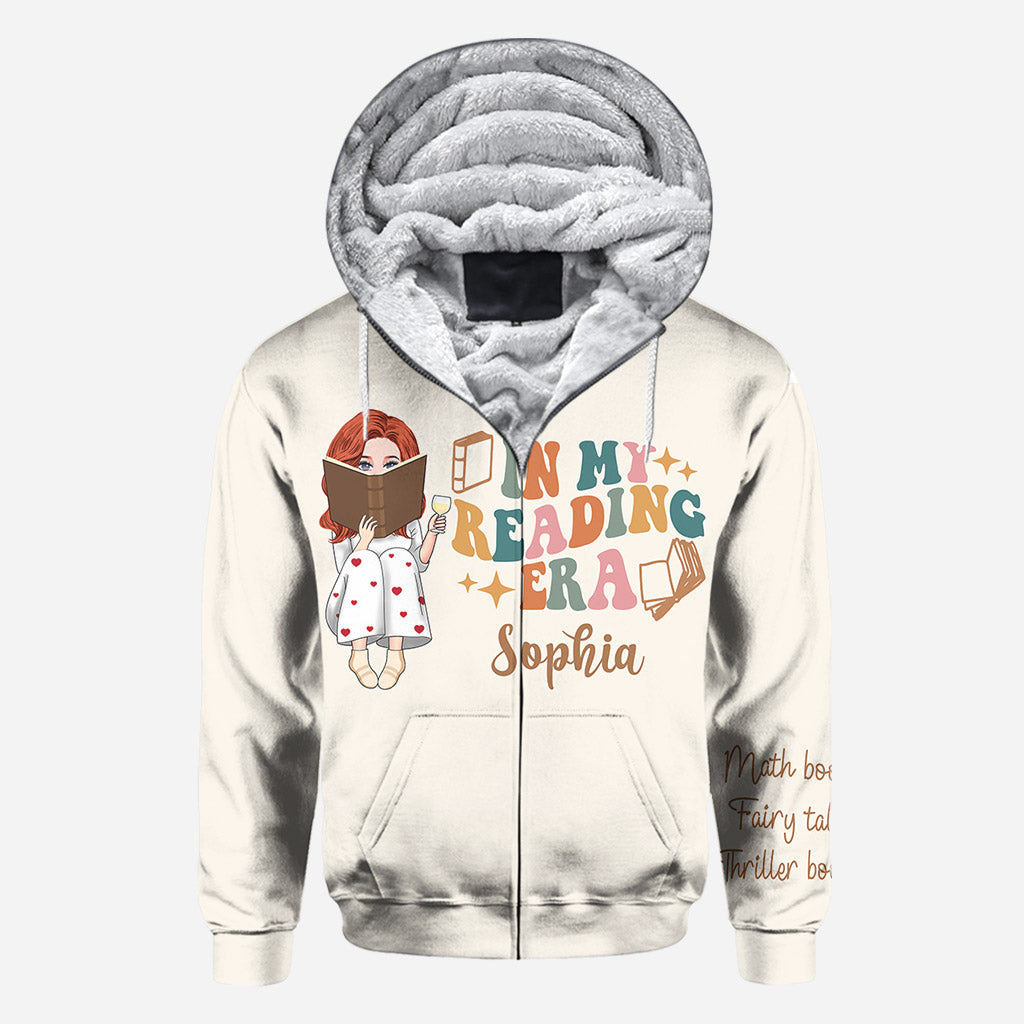 In meiner Lesephase – Personalisiertes T-Shirt mit Buchmotiv