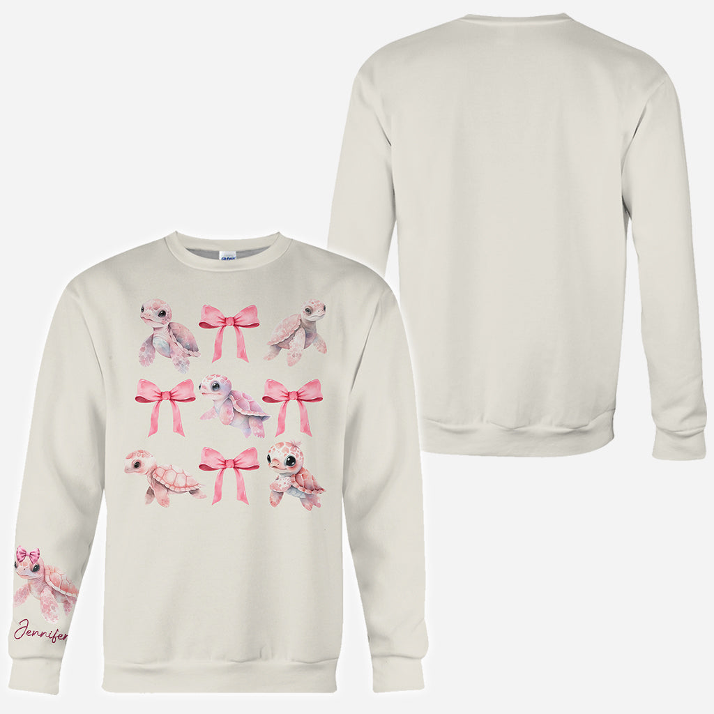 Rosa Schleife mit kokettem Motiv, Aquarell-Schildkröte – personalisiertes Shirt mit Schildkrötenmuster
