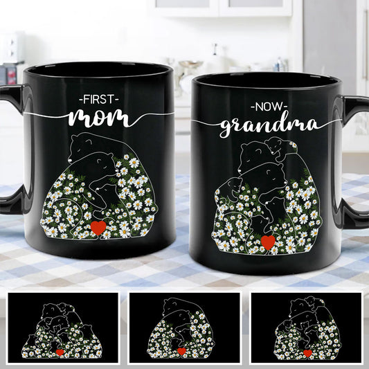 Erst Mama, jetzt Oma Bär Gänseblümchen – personalisierte Oma-Tasse