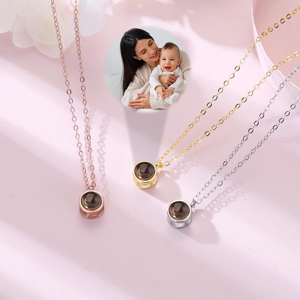 Personalisierte, drehbare Rosenbox für Paare mit Schmuck