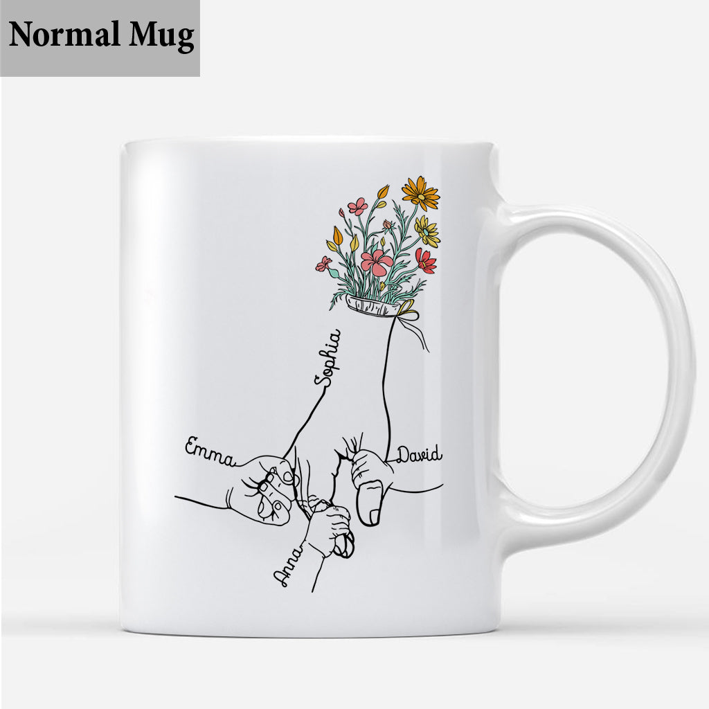 Mamas Hand halten – Personalisierte Muttertasse