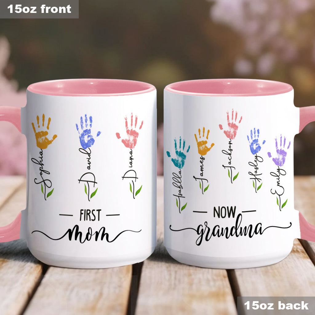 Erst Mama, jetzt Oma – personalisierte Tasse mit Muttermotiv
