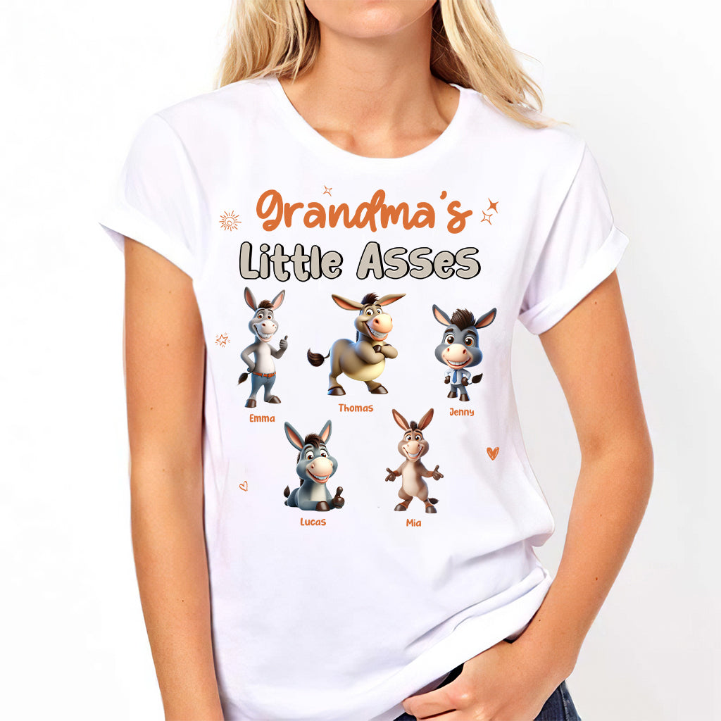 Omas Mama – Egal welcher Titel, kleine Süße – Personalisiertes Oma-T-Shirt und Hoodie