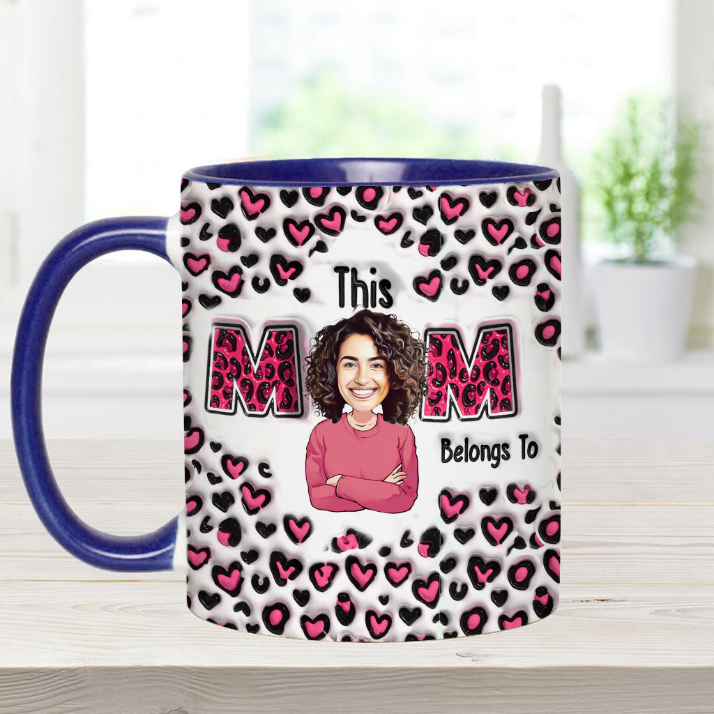 Diese Mama gehört zu - Personalisierte Tasse mit Mutter-Akzent