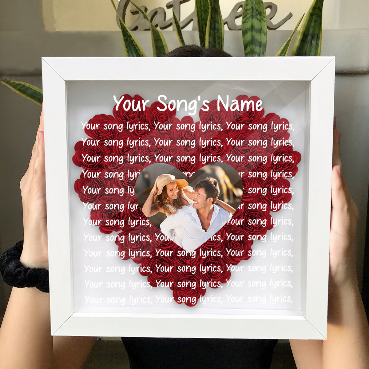 Individuelle Songtexte und Fotos – Personalisierte Blumen-Schattenbox für Paare