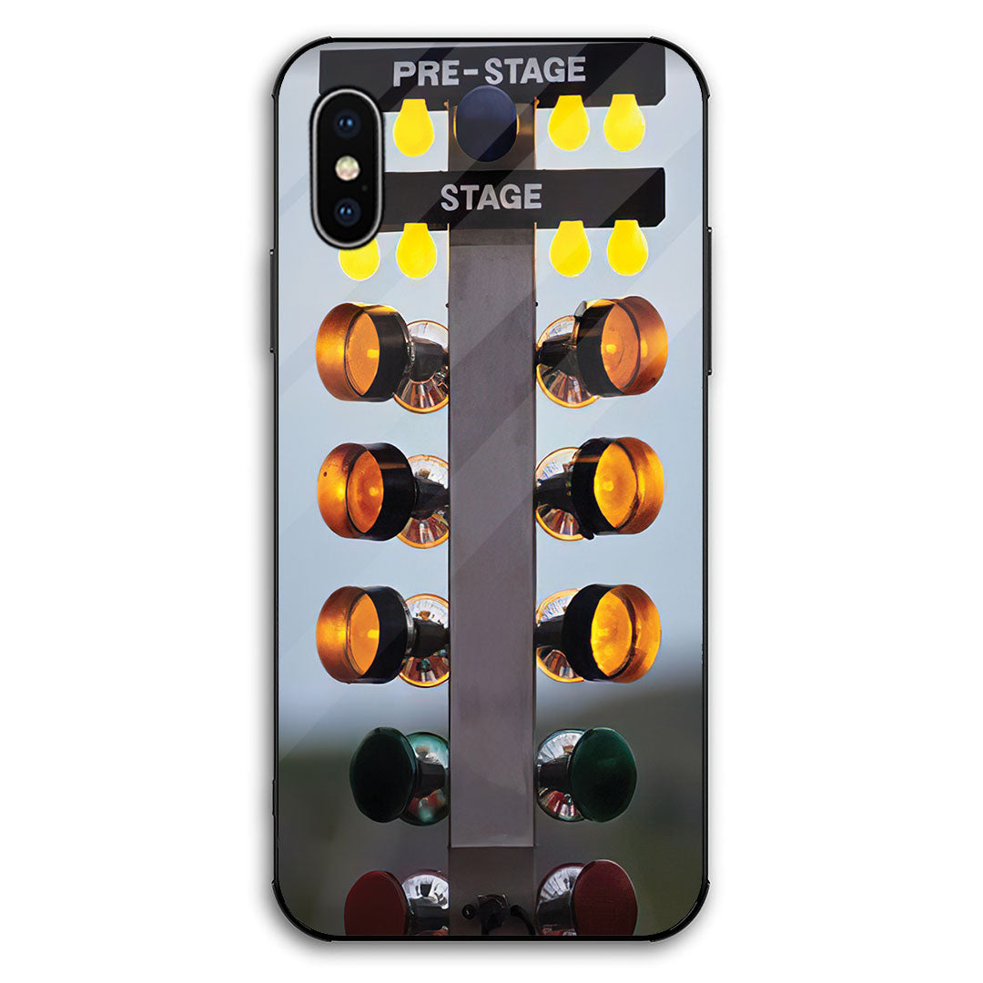 Ich bin nicht wie die meisten Frauen – Rennsport-Handyhülle