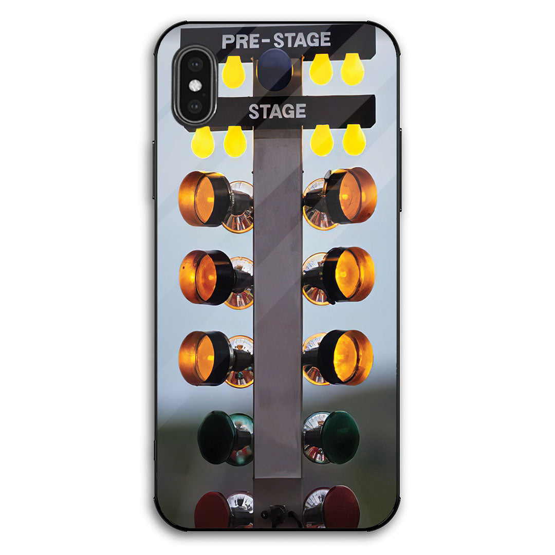 Ich bin nicht wie die meisten Frauen – Rennsport-Handyhülle