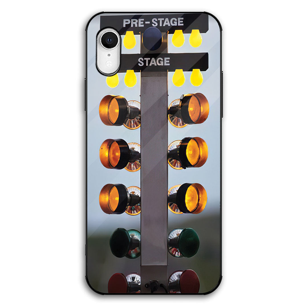 Ich bin nicht wie die meisten Frauen – Rennsport-Handyhülle