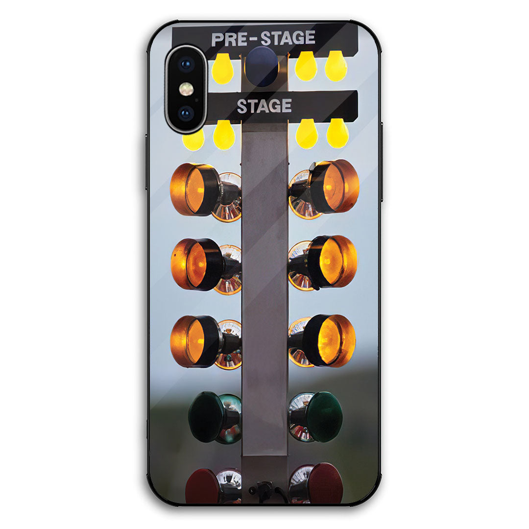 Ich bin nicht wie die meisten Frauen – Rennsport-Handyhülle