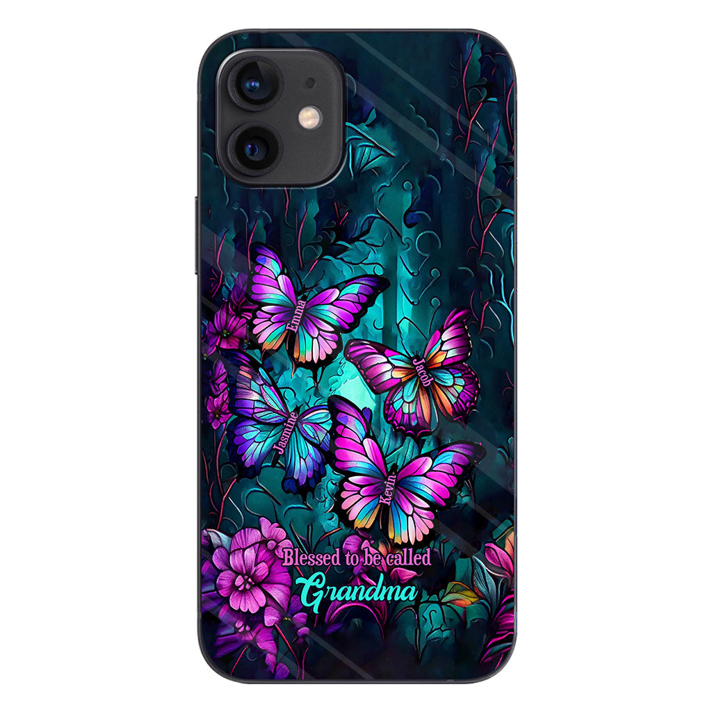 Omas Schmetterlinge – Personalisierte Handyhülle für Oma