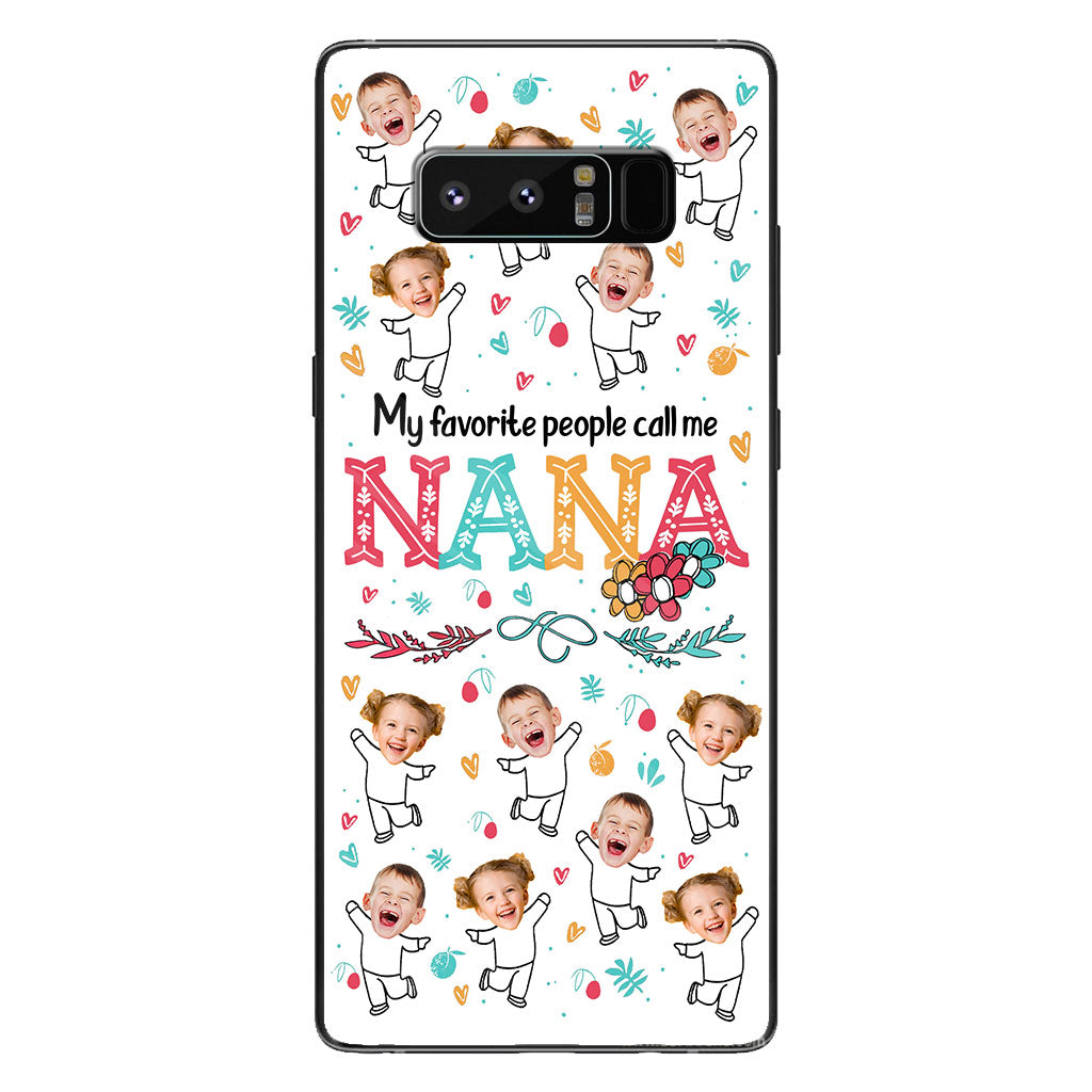 Meine Lieblingsmenschen nennen mich Nana – Geschenk für Oma, Mama – Personalisierte Handyhülle